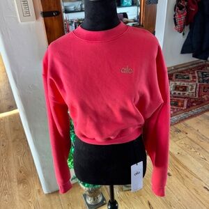 ALO YOGA CROP SWEATSHIRT SIZE XS BRAND NEW WITH TAG CANDY RED